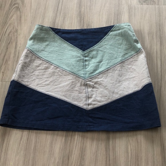 She + Sky mini skirt - Picture 1 of 3